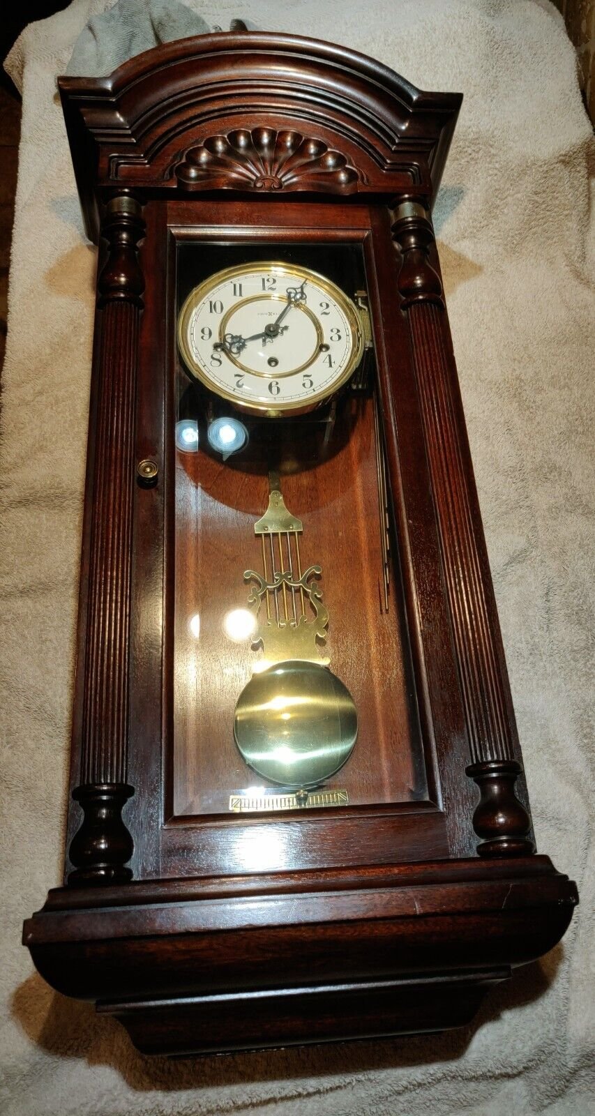 Howard Miller Vintage (Pre-1989) "Jennison" Triple Chime Wall Clock 8-Day | READ