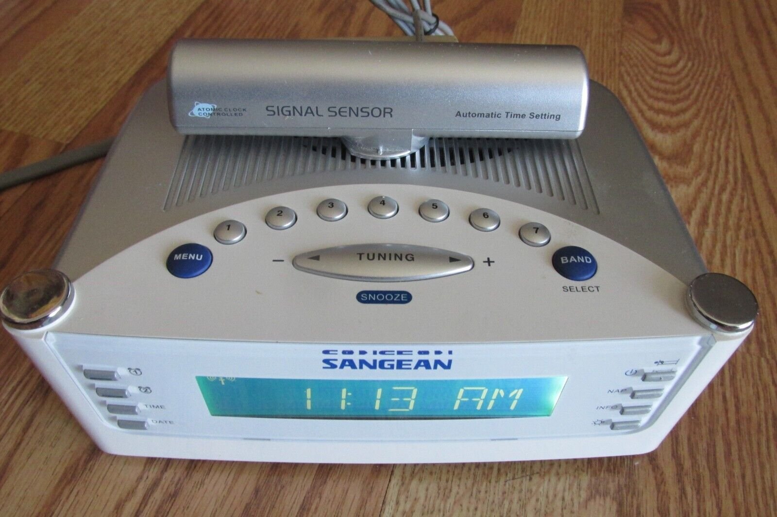 SANGEAN RCR-22 Atomic Clock FM-RDS AM Aux-in Digital Tuning Clock Radio