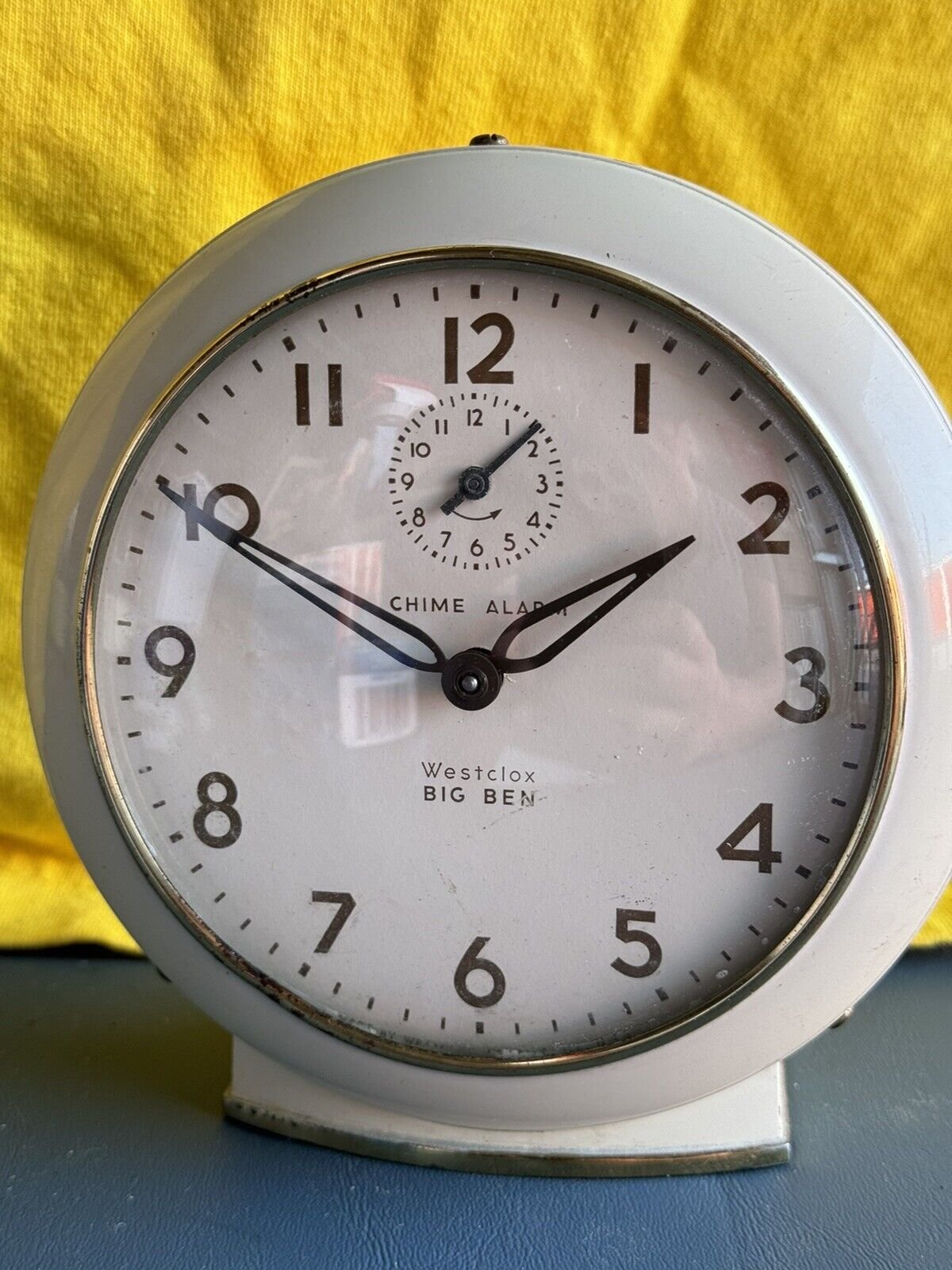 Vintage Westclox Big Ben Chime Alarm Metal Desk Clock Made In USA, Cream Color