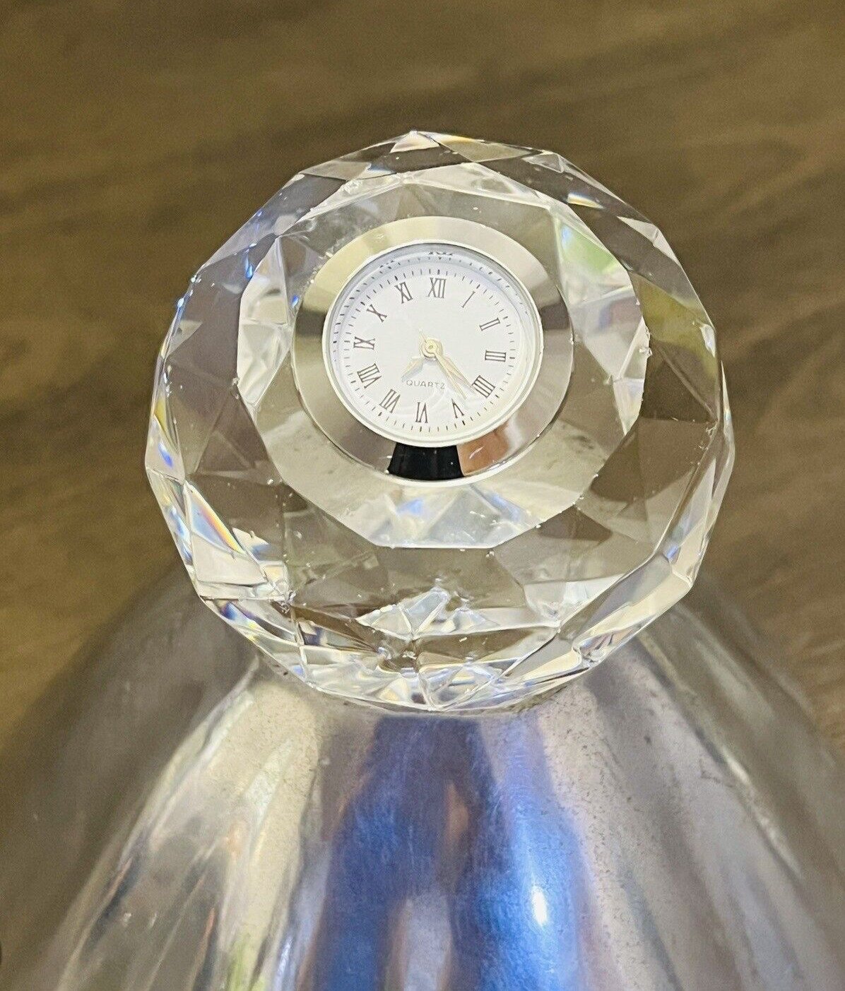 Clear Cut Lead Crystal Faceted Round Desk Quartz Clock Paper Weight 2 ½”