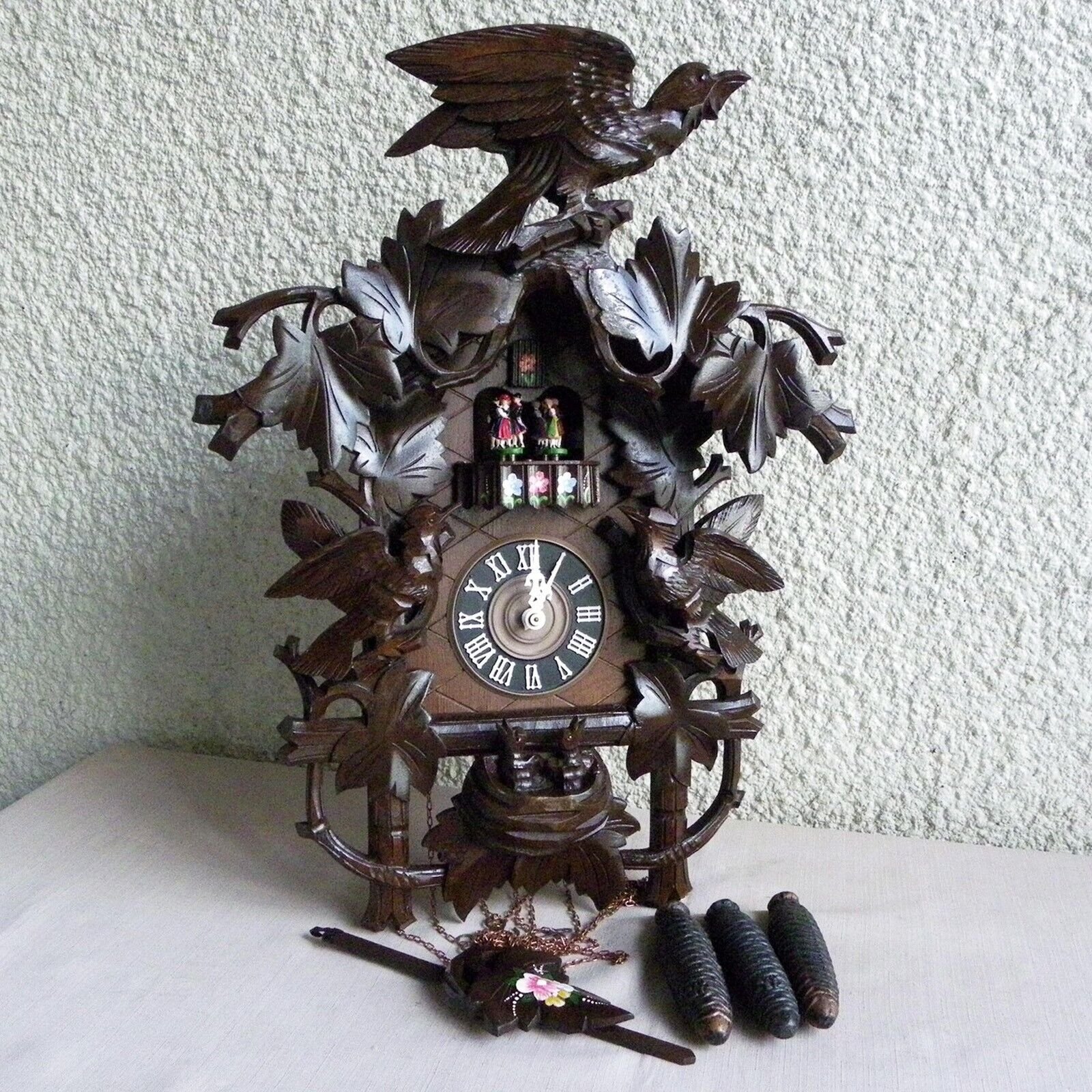LARGE 20" 1 DAY CUCKOO CLOCK 3 BIRDS 10 LEAVES AND NEST BLACK-FOREST GERMANY