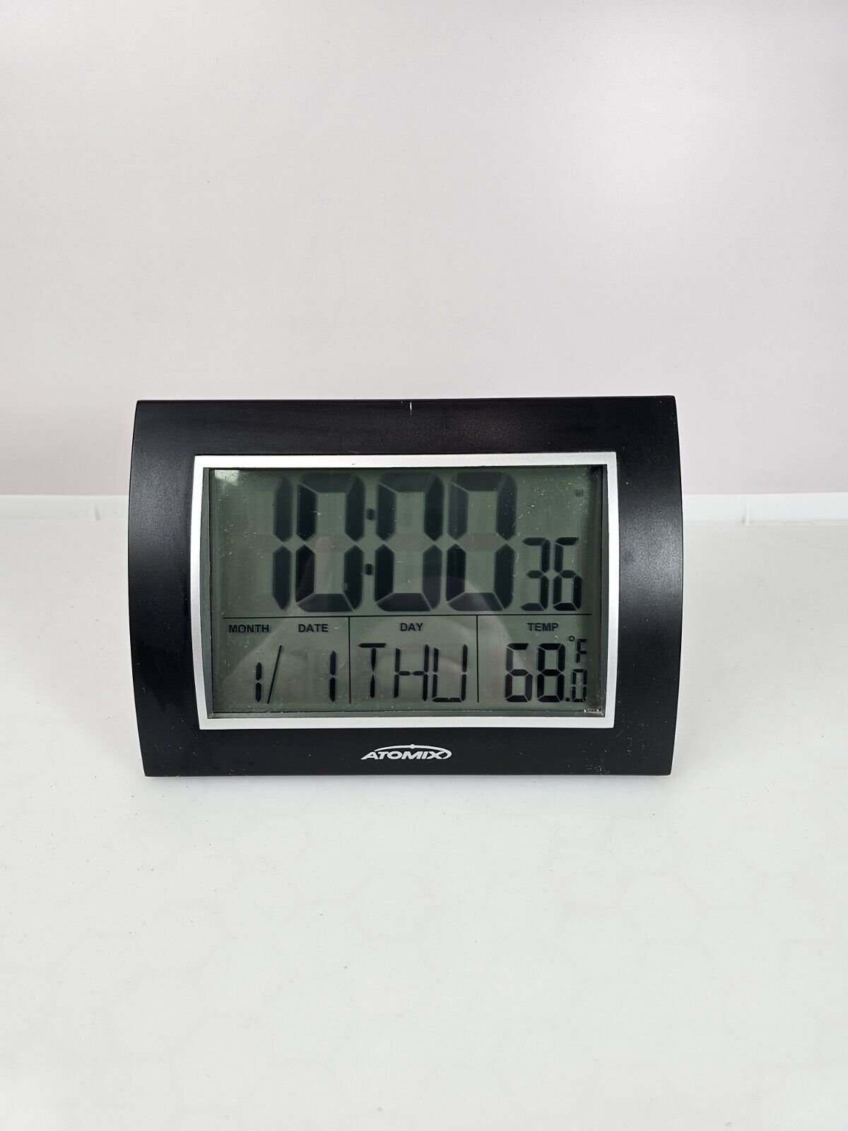 Vintage ATOMIX Atomic Digital Desktop Alarm Clock with Date & Thermometer