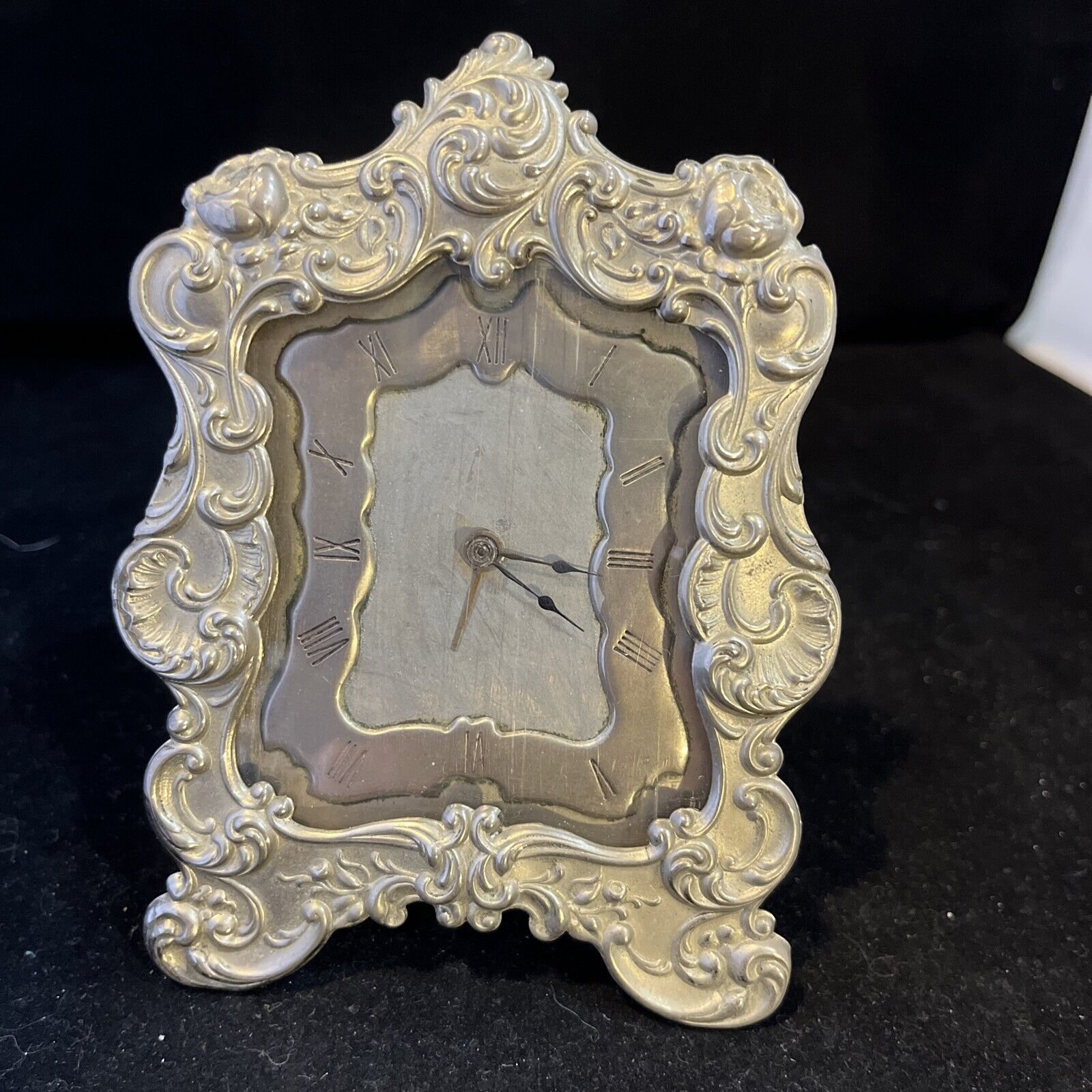 Vintage Suma Alarm Table Clock Top Silver. Working Condition .