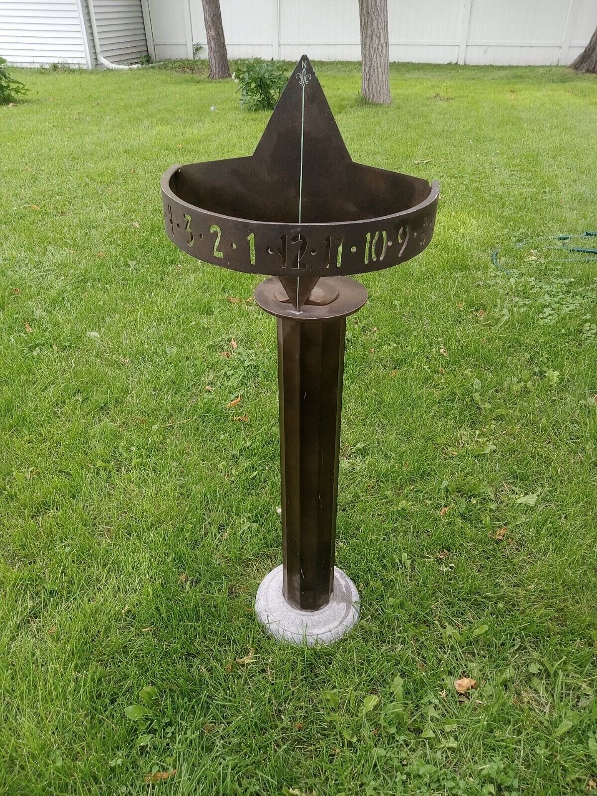 Vintage Sundial Garden Outdoor Celestial decor Metal Rare Original Base Whitehal