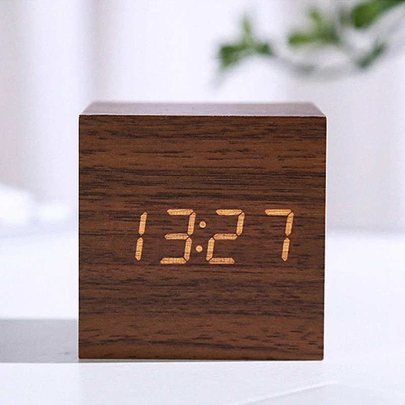 Wooden Digital Alarm Clock with Temperature Cube, Art Ornaments, Decoration Supp