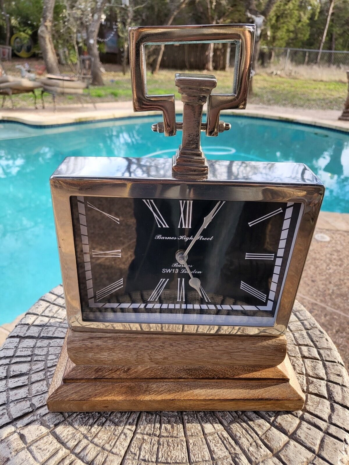 Barnes High Street SW13 London Mantle Desk Clock Metal w/Wood Base QUARTZ