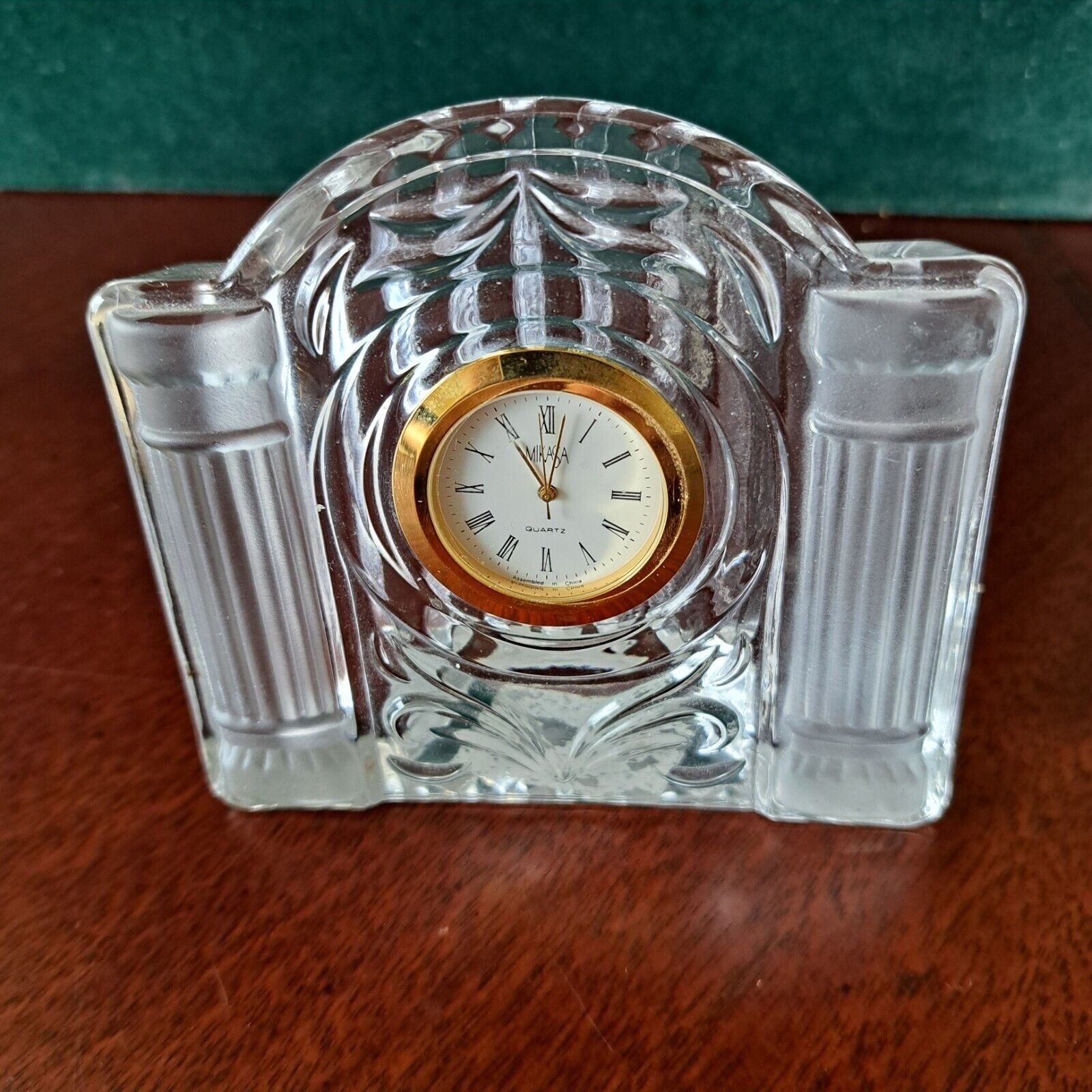 Mikasa Crystal Glass Desktop Clock 4x4