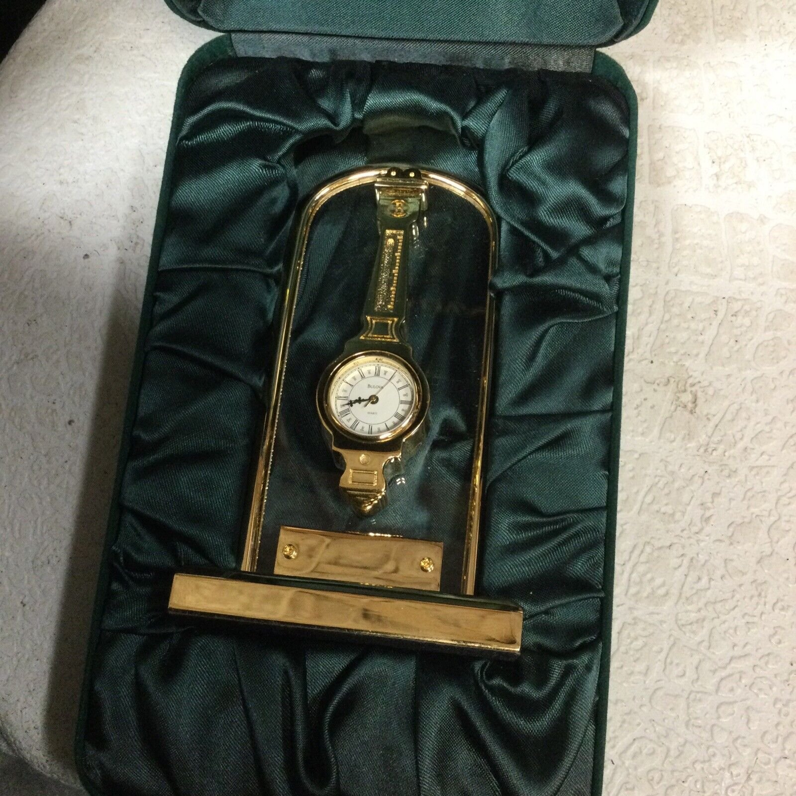 New Bulova B0577 Mini Desk Watch Clock - Great Gift for Executive / Dad LI