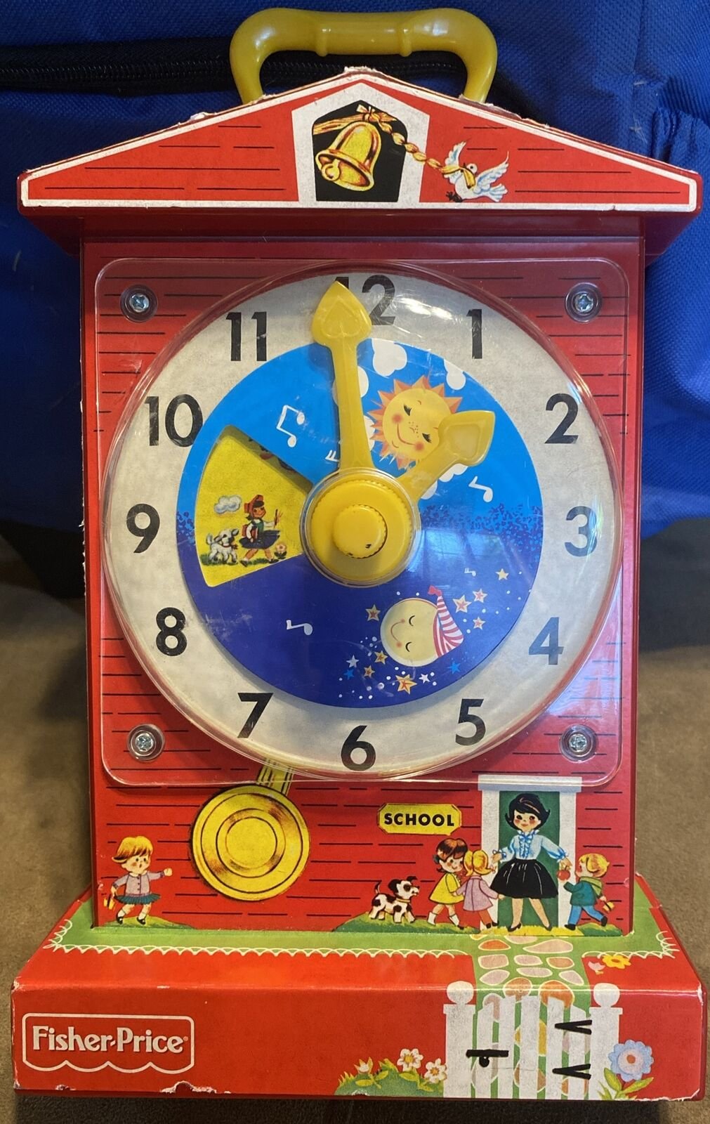 RETRO 2009 FISHER-PRICE MUSIC BOX TEACHING CLOCK MODERN REISSUE OF CLASSIC 1968