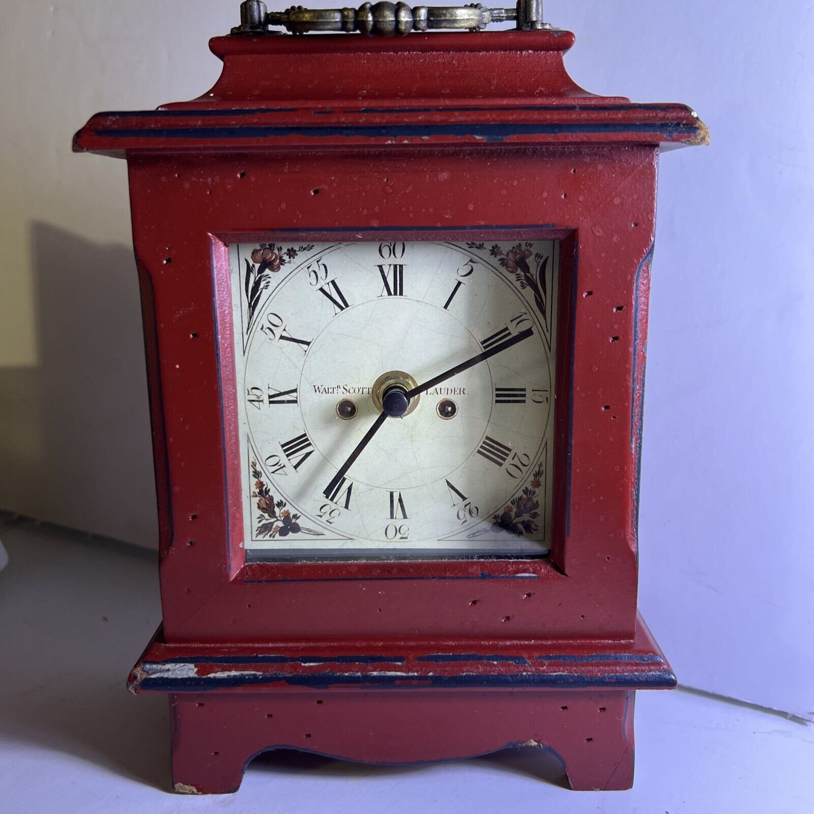 Vintage Walt Scott lauder Decoration Table Clock Very Unique /Works/8.5x6x2.75in