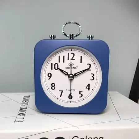 JINGT Silent Alarm Clock Modern Square Quartz Movement Bedside Analog Dial Desk