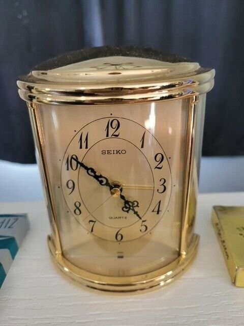Seiko Quartz QEJ226 Desk Clock ( Free Shipping)!