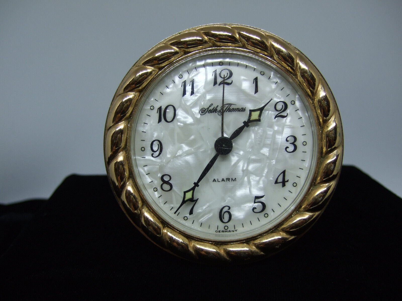 Vtg Seth Thomas Small Desk Mechanical Wind Up Alarm Clock Germany L@@K!!!