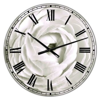 Designart 'White Rannunculus Close up' Large Cottage Wall Clock