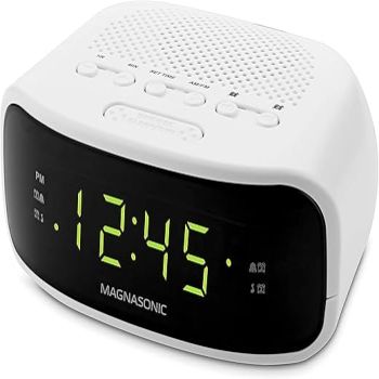 Magnasonic Digital AM/FM Clock Radio with Battery Backup, Dual Alarm, Sleep & Snooze Functions, Display Dimming Option,White (EAAC201)