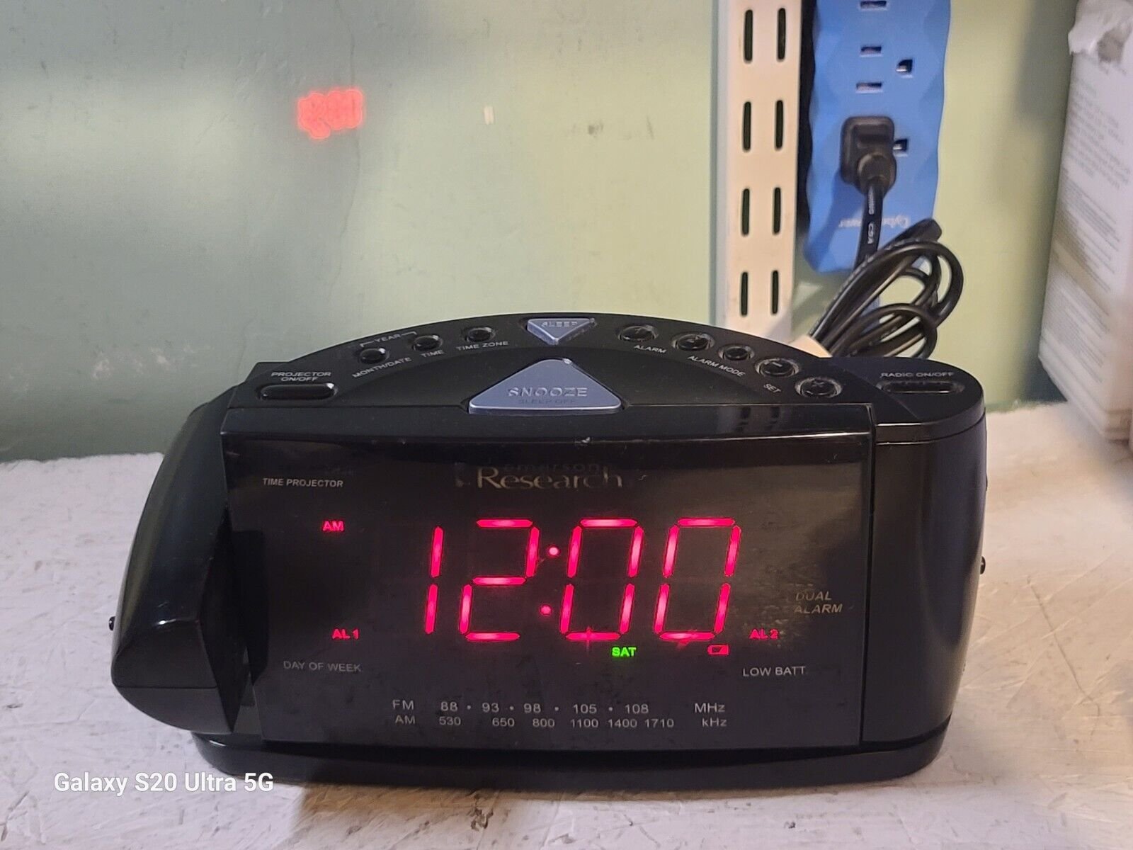 EMERSON RESEARCH CKS3525BK SMARTSET TIME PROJECTION DUAL ALARM CLOCK RADIO AM/FM