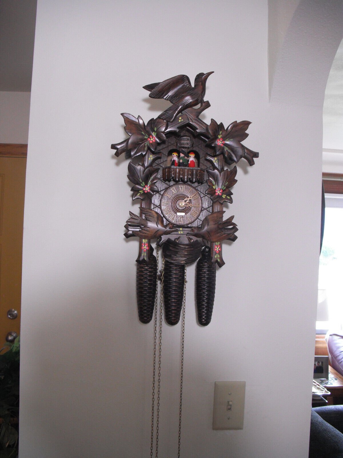 German 1992 Cuckoo Clock Feeding Birds, Nest SC 8TMT 176/10 in new condition