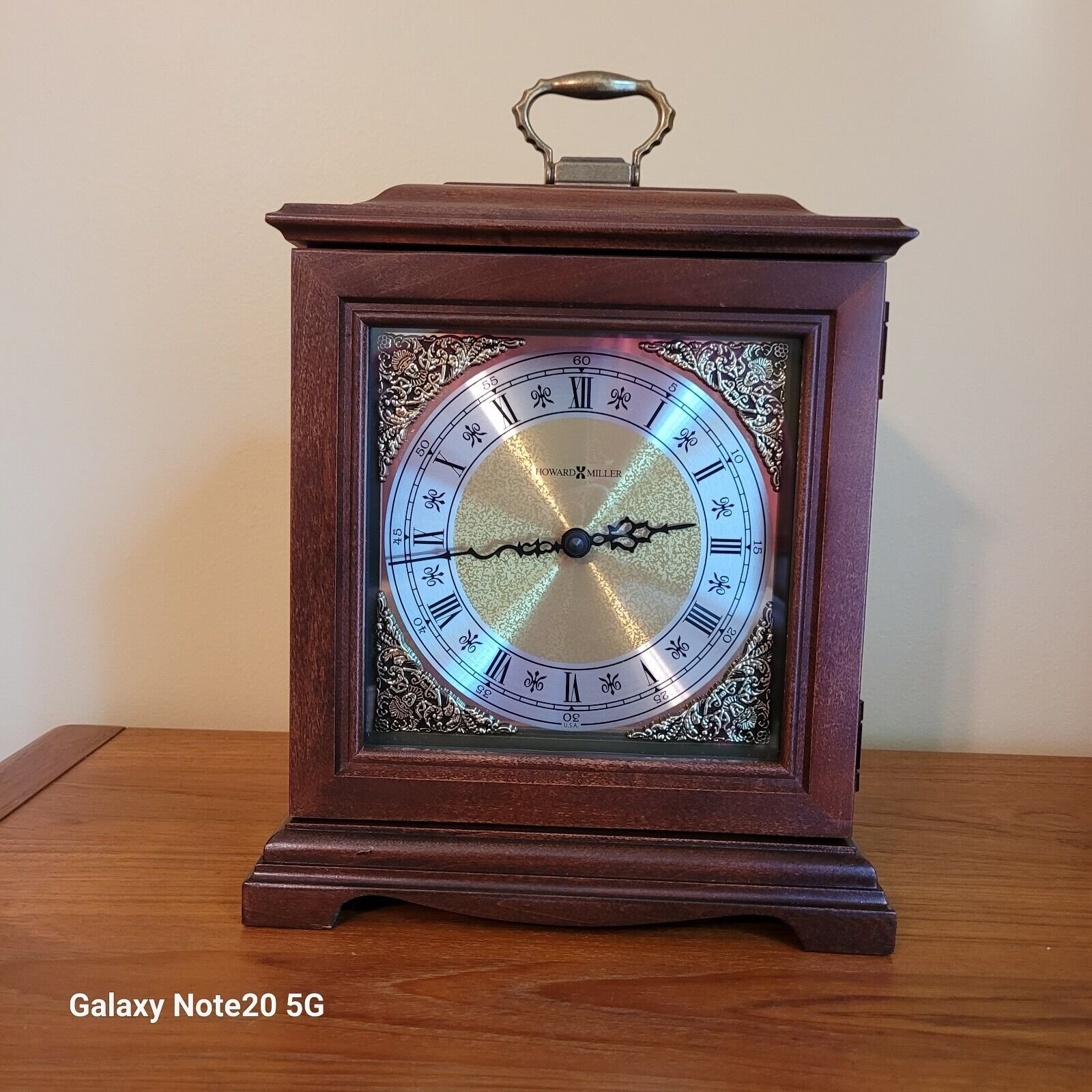 Howard Miller Graham Bracket III Mantel Clock 612-588 Dual Chime Windsor Cherry