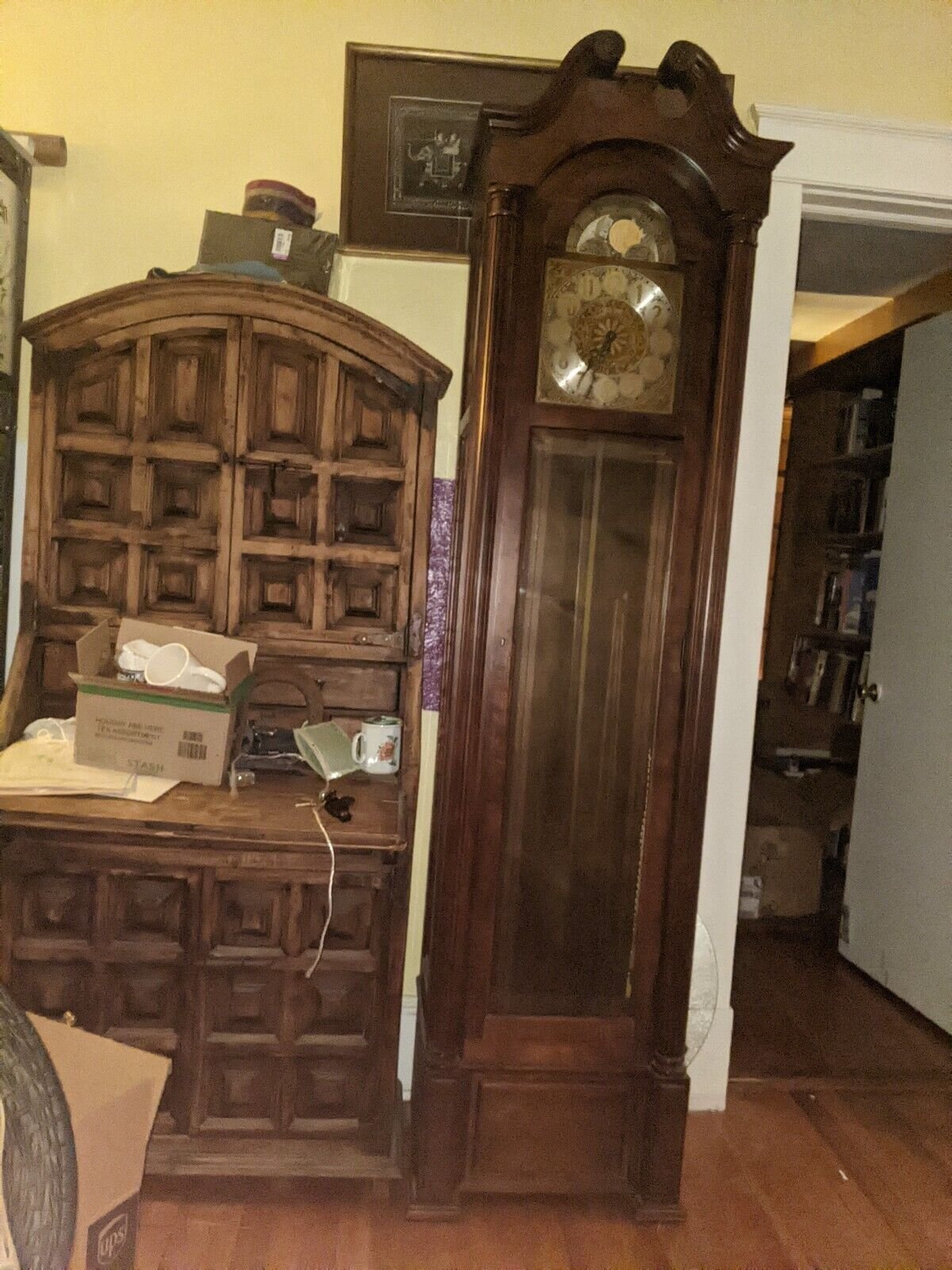 Howard Miller Grandfather Clock Model No: 610-142 THE SOVEREIGN Cherry Bordeaux