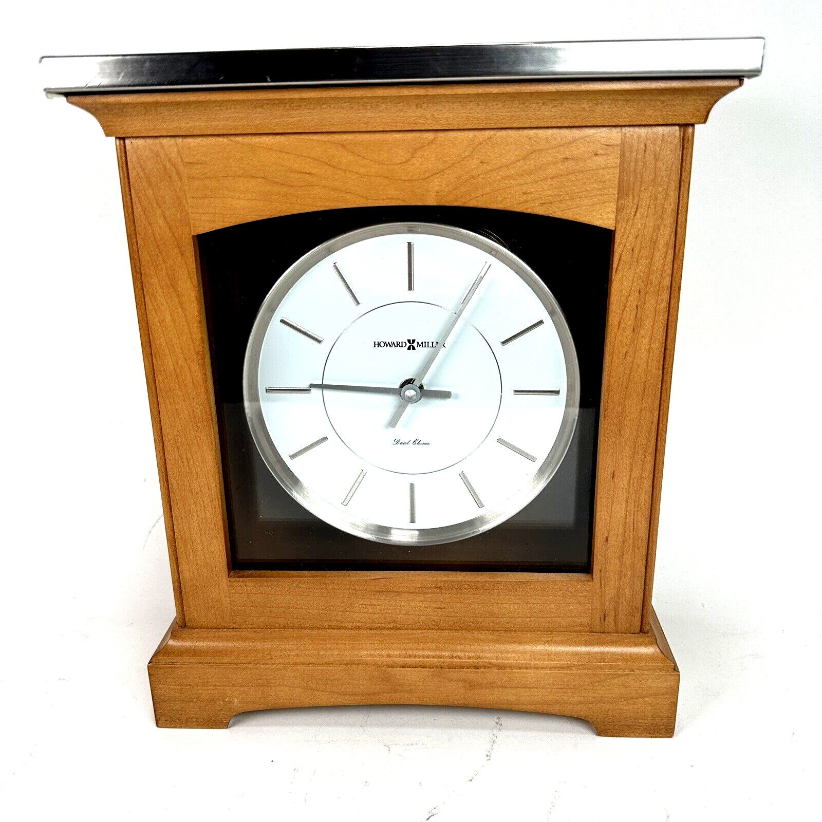 Howard Miller Urban Mantel clock 630-159 Dual Chime Pre-Owned Tested works fine