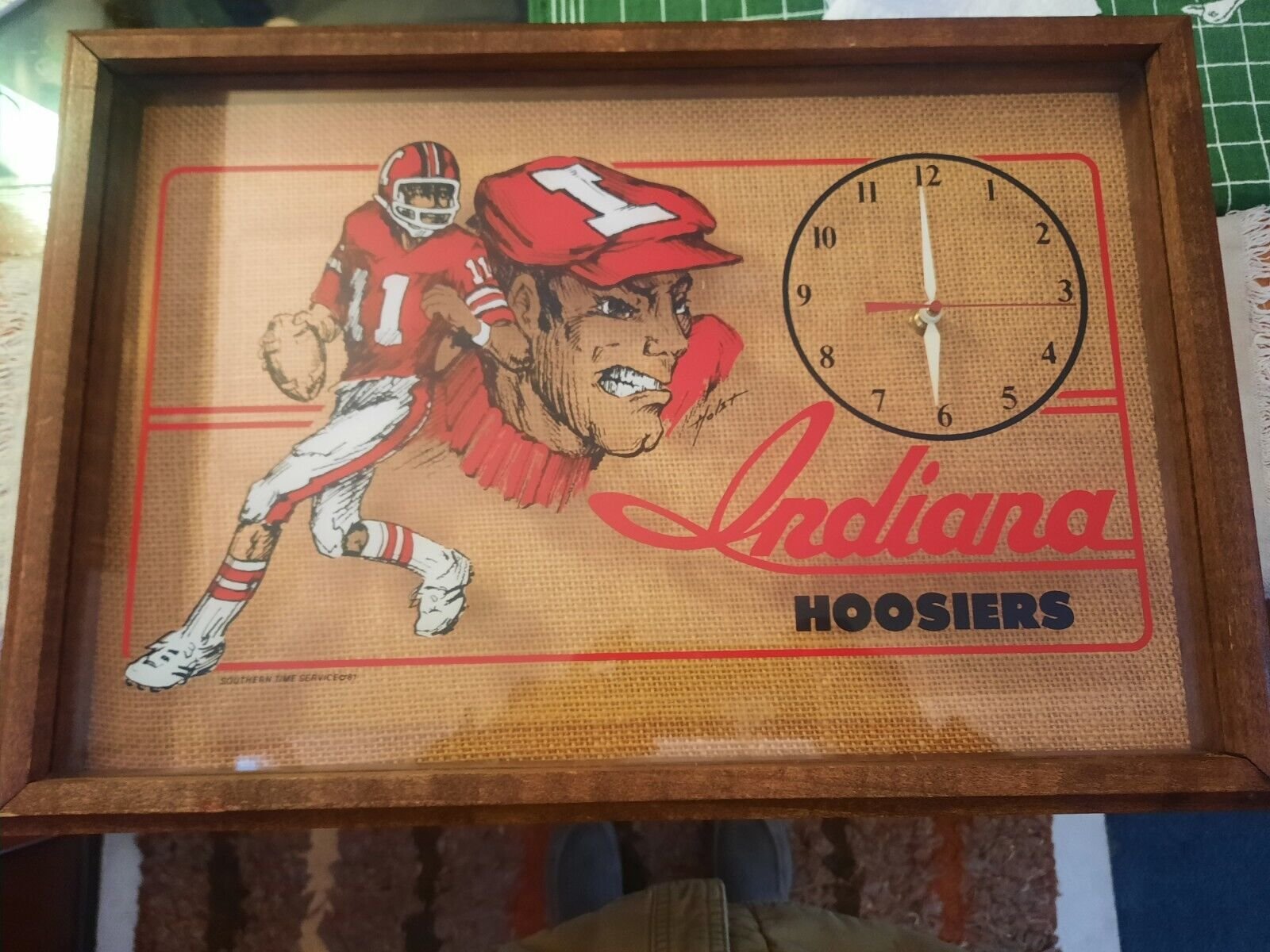 Indiana Hoosiers Vintage 1981 Wall Clock. Southern Time Service