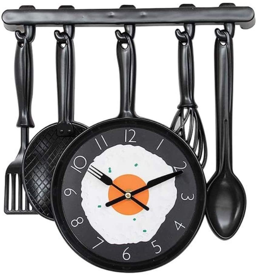 Kitchen Decorative Frying Pan Wall Mounted Clock with Fried Egg for Dinning Hall