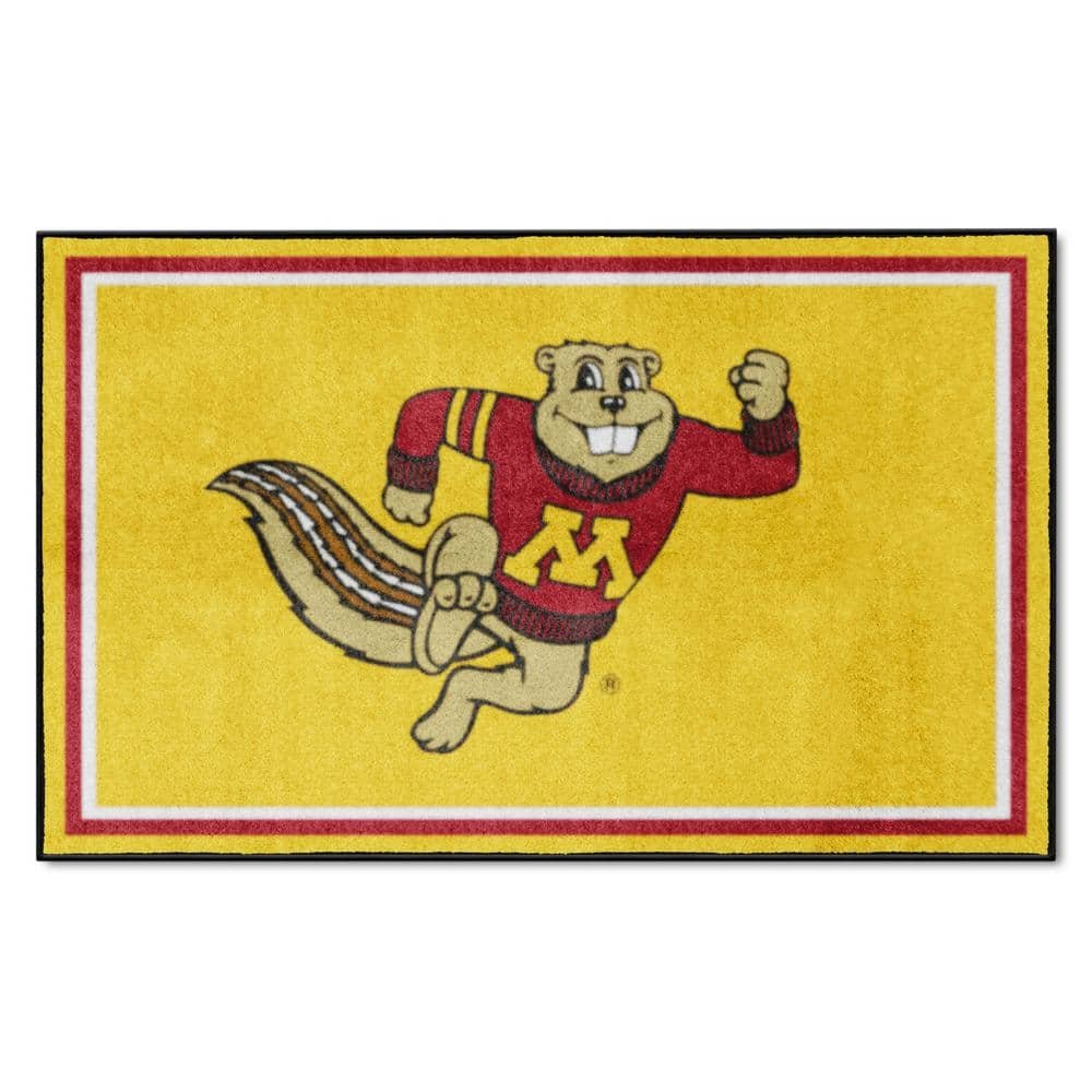 Minnesota Golden Gophers 4 ft. x 6 ft. Plush Area Rug