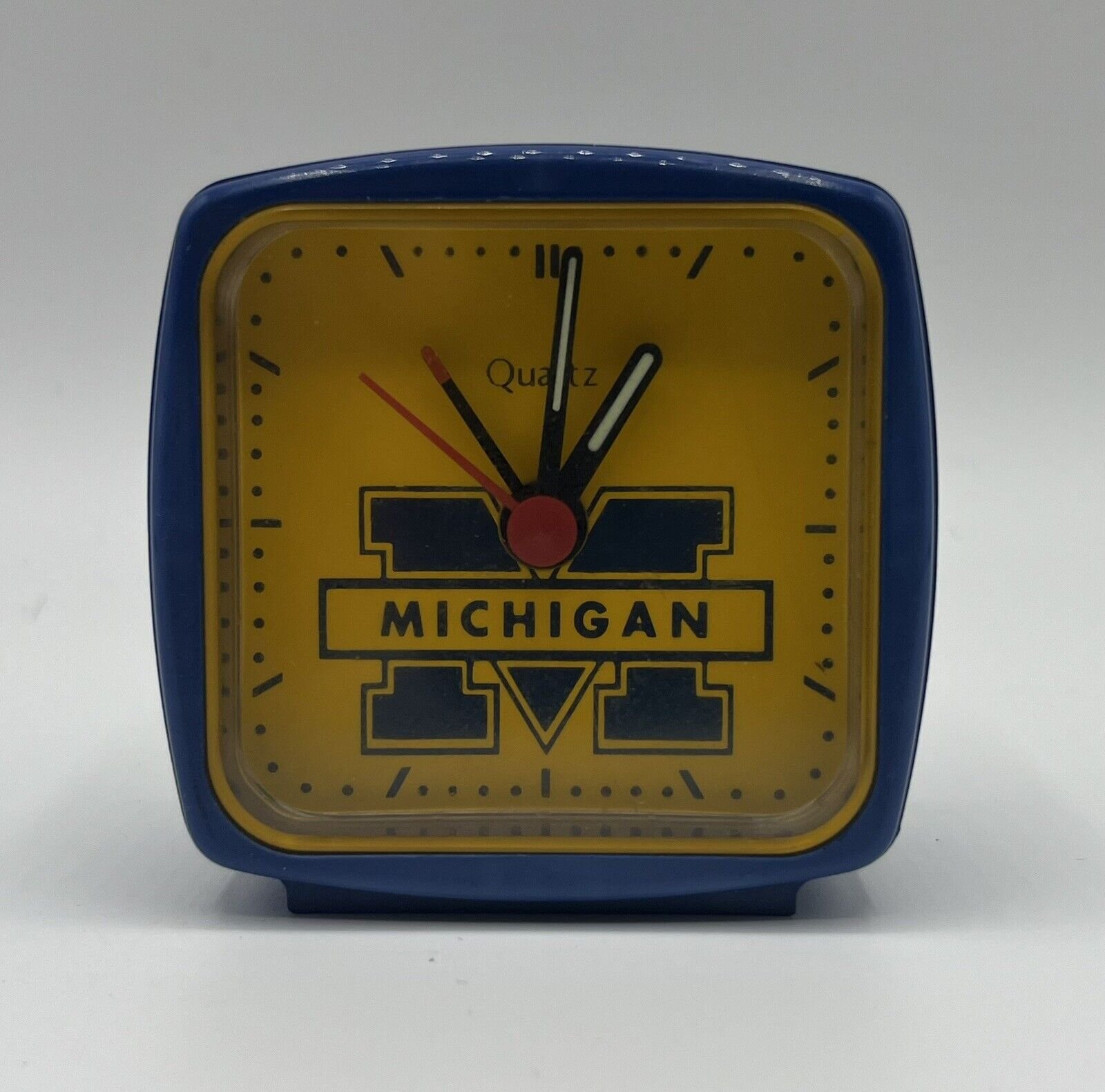 NCAA UNIVERSITY OF MICHIGAN MINI TRAVEL ALARM CLOCK MICHIGAN WOLVERINES- Tested