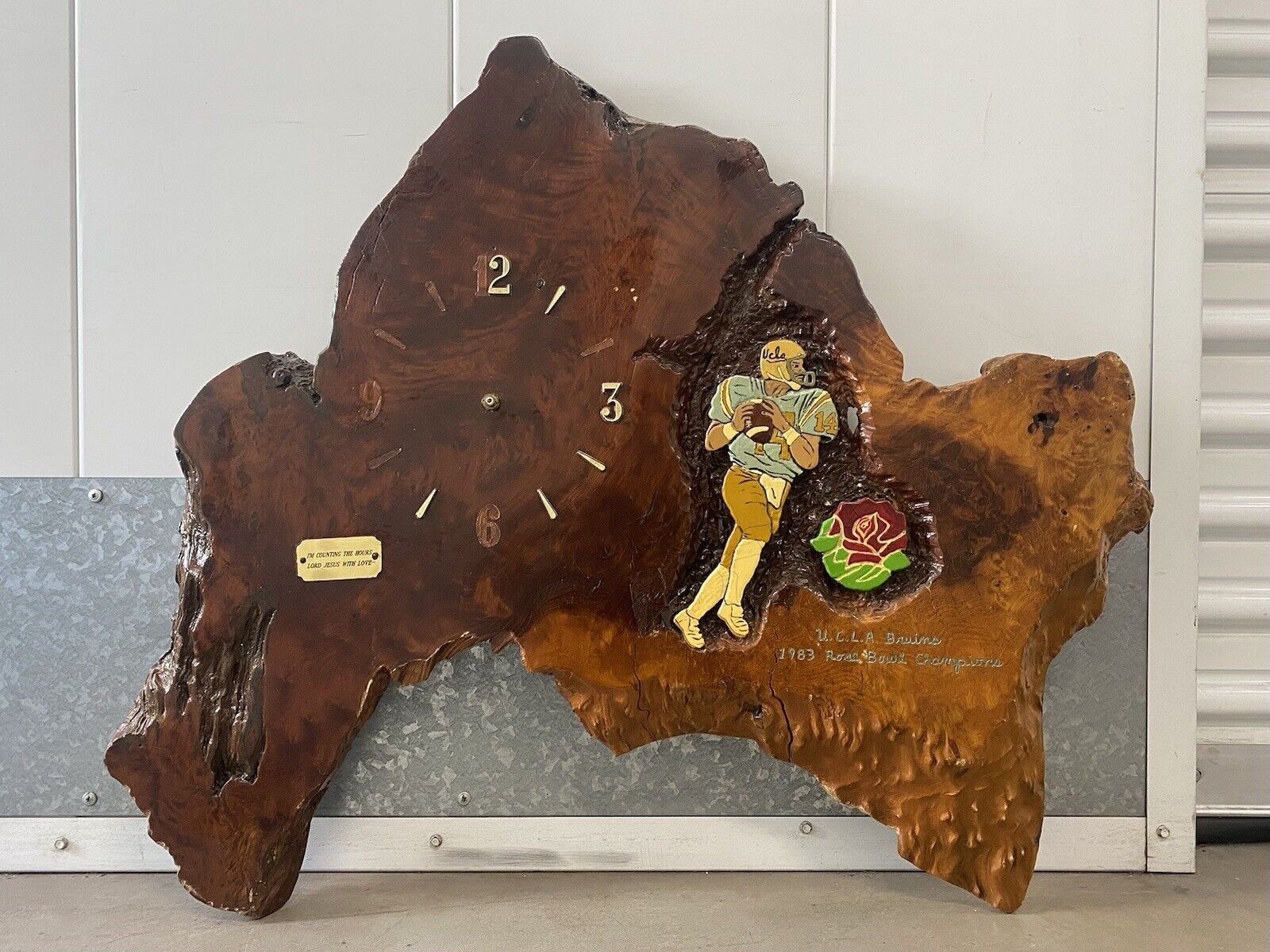 Vintage BRUINS College Football UCLA Wood Clock, Tom Ramsey - Rose Bowl 1983