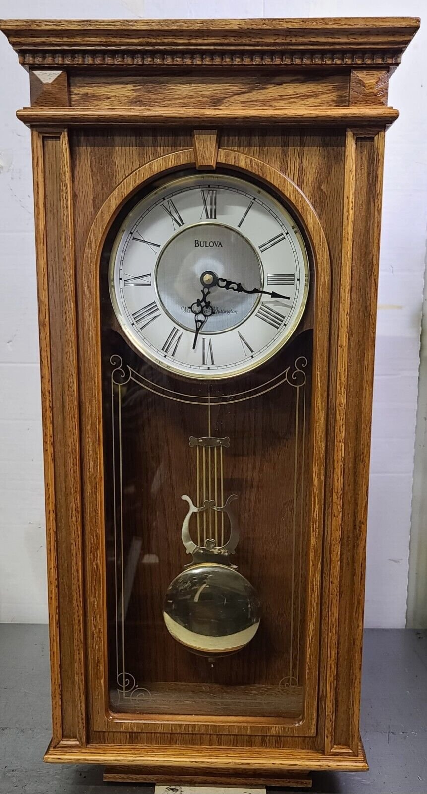 Vintage Bulova Oak Dual Chime Pendulum Quartz Wall Clock