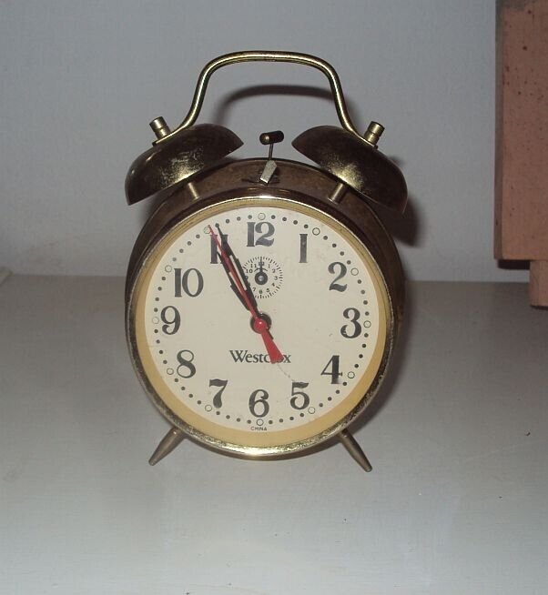 Vintage Classic WESTCLOX Gold Double/Twin Bell Keywound Alarm Clock