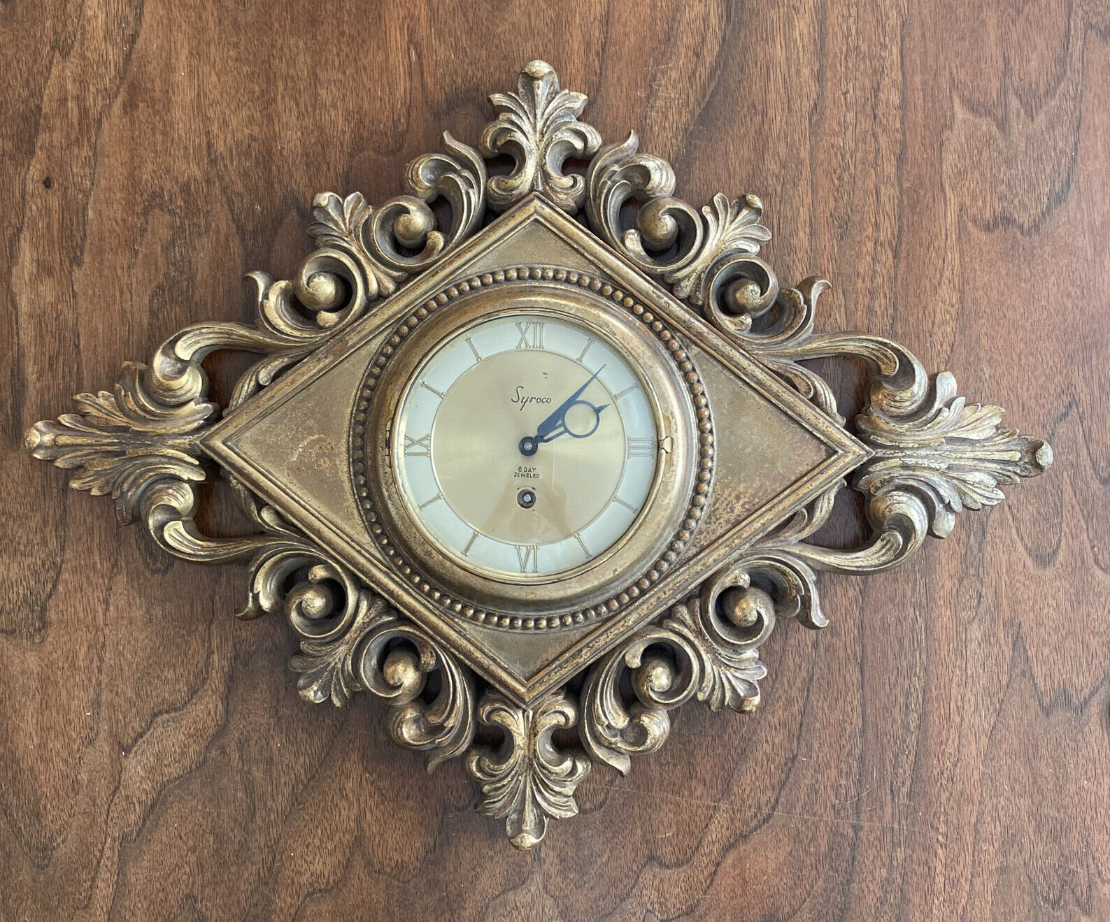 Vintage Syroco Wood 8 Day Jeweled Gold Leaf Clock Mid Century Works & Key