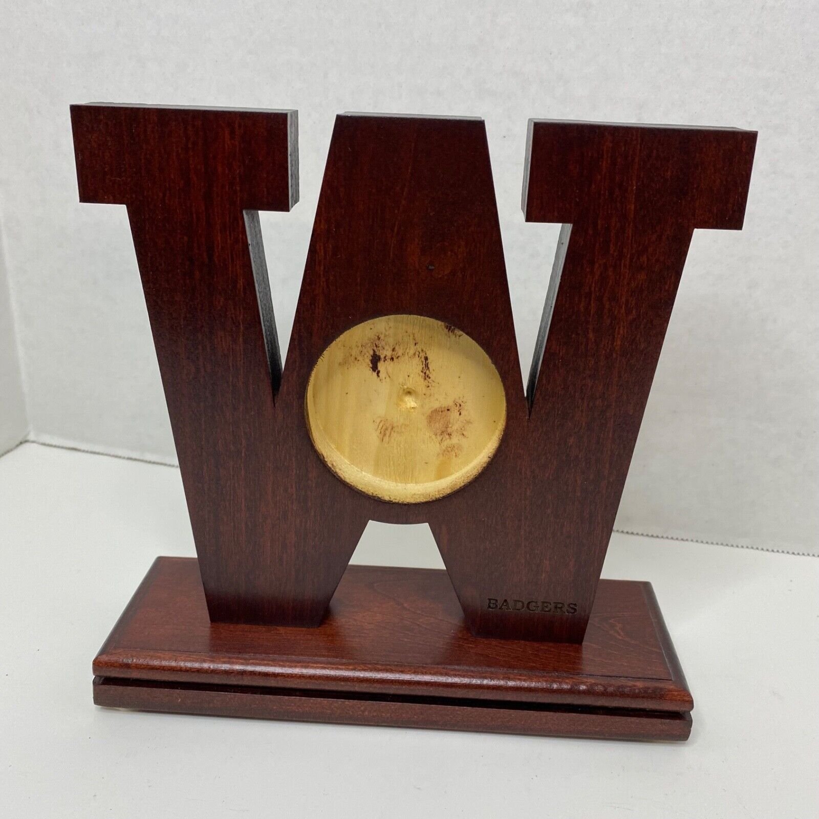 Wisconsin Badgers Wooden Desk Clock Logo Frame Picture Display NCAA Logo