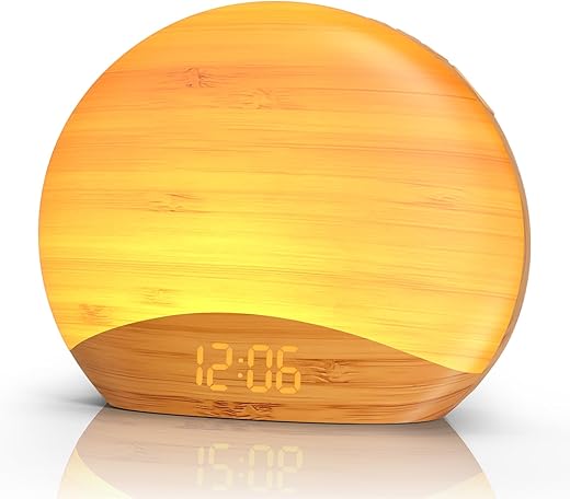 REACHER Natural Wood Grain Sound Machine Sunrise Alarm Clock，26 Nature Inspired Sleeping Sounds, 0-100% Dimmable Clock, Night Light,Brown/Pink/White Noise Sound Machine for Babys, Kids, Adults