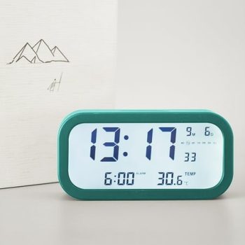 lulshou Scandinavian Style 170 ° Wide Angle Display LCD Screen Electronic Clock, Alarm Clock Week Date Temperature Display With Luminous Light (Battery Models)