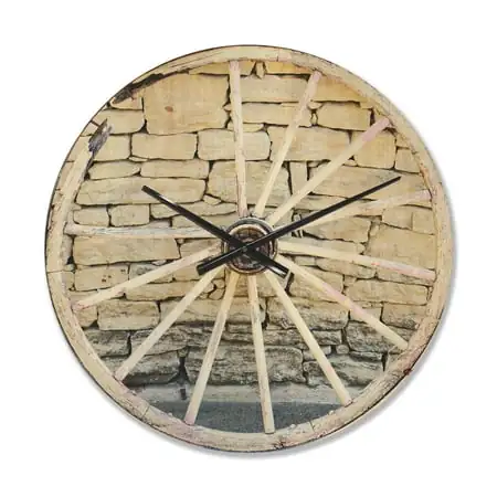 Designart 'Broken Old Vintage Wood Wheel ' Farmhouse Wood Wall Clock