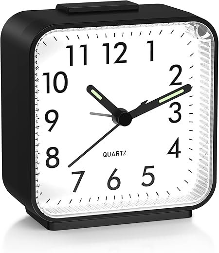 ORIA Analog Alarm Clock, Silent Alarm Clock, Non Ticking Alarm Clock, Small Alarm Clock with Nightlight, Snooze, Ascending Beep Sounds, Simple Operation for Bedroom, Home, Black